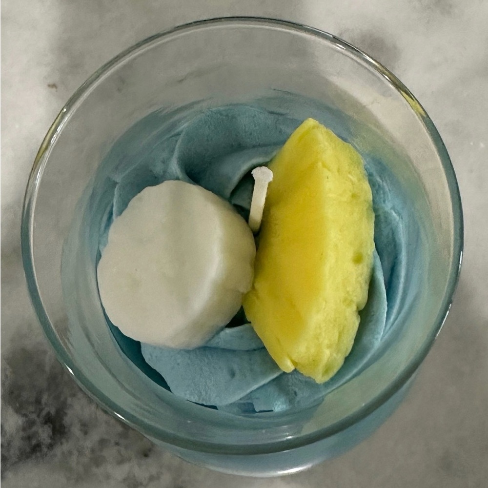 Blue Hawaiian Pineapple Daiquiri Candle - Picture 8 of 10